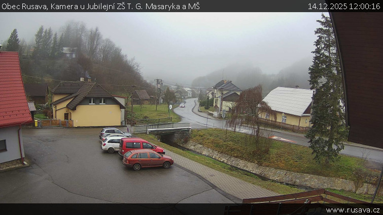 Obec Rusava - Kamera u Jubilejní ZŠ T. G. Masaryka a MŠ - 14.12.2025 v 12:00