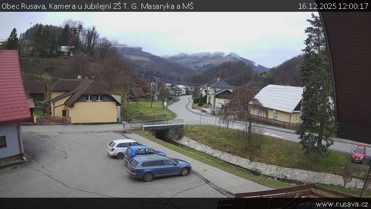 Obec Rusava - Kamera u Jubilejní ZŠ T. G. Masaryka a MŠ - 16.12.2025 v 12:00