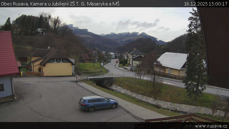 Obec Rusava - Kamera u Jubilejní ZŠ T. G. Masaryka a MŠ - 16.12.2025 v 15:00
