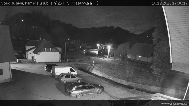 Obec Rusava - Kamera u Jubilejní ZŠ T. G. Masaryka a MŠ - 16.12.2025 v 17:00