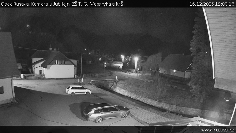 Obec Rusava - Kamera u Jubilejní ZŠ T. G. Masaryka a MŠ - 16.12.2025 v 19:00