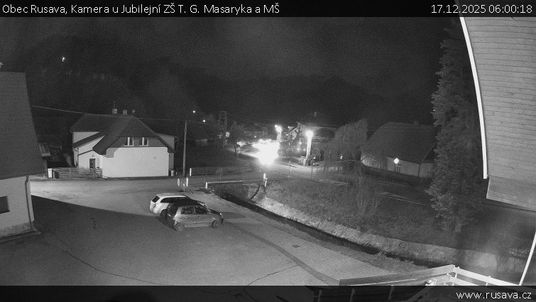 Obec Rusava - Kamera u Jubilejní ZŠ T. G. Masaryka a MŠ - 17.12.2025 v 06:00
