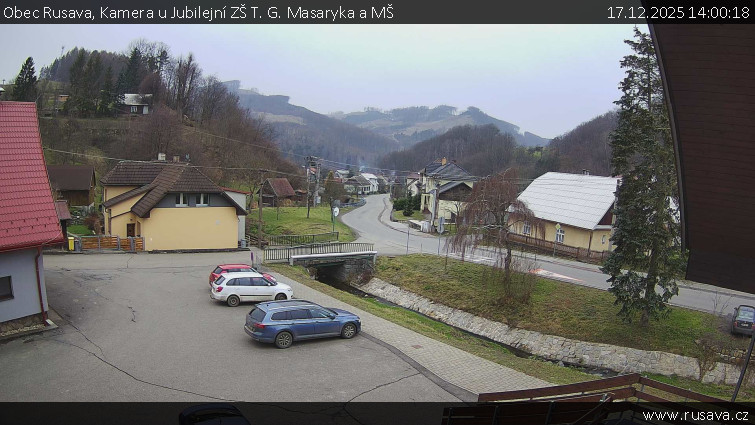 Obec Rusava - Kamera u Jubilejní ZŠ T. G. Masaryka a MŠ - 17.12.2025 v 14:00