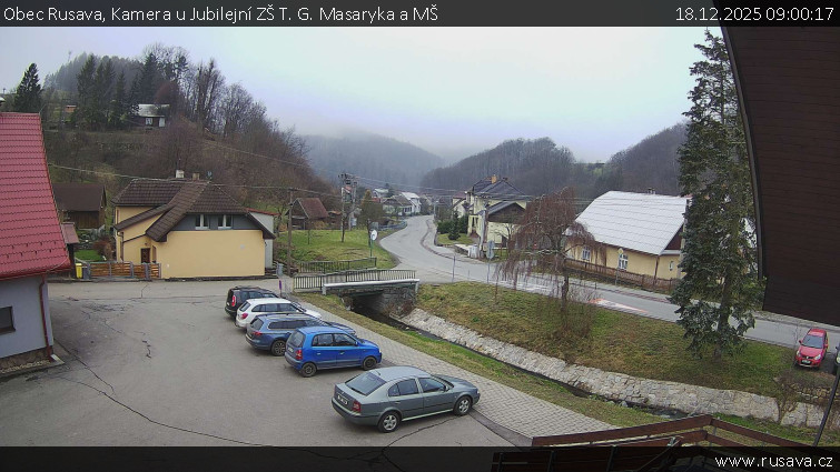 Obec Rusava - Kamera u Jubilejní ZŠ T. G. Masaryka a MŠ - 18.12.2025 v 09:00