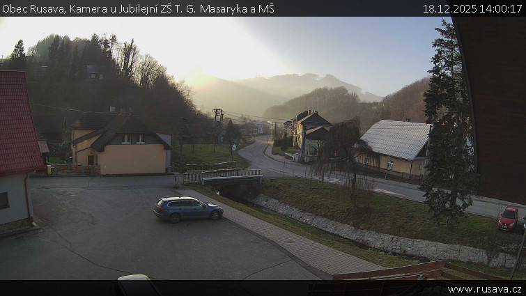 Obec Rusava - Kamera u Jubilejní ZŠ T. G. Masaryka a MŠ - 18.12.2025 v 14:00