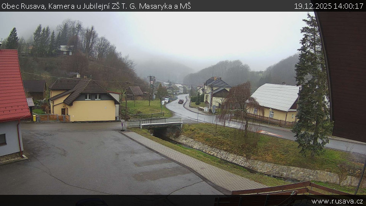 Obec Rusava - Kamera u Jubilejní ZŠ T. G. Masaryka a MŠ - 19.12.2025 v 14:00