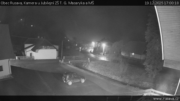 Obec Rusava - Kamera u Jubilejní ZŠ T. G. Masaryka a MŠ - 19.12.2025 v 17:00
