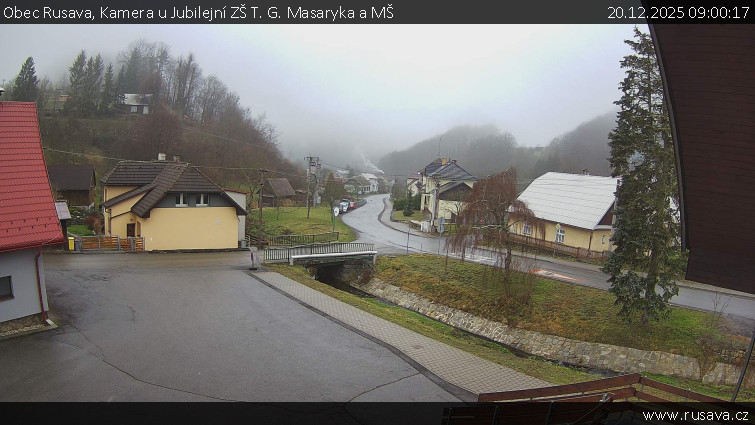 Obec Rusava - Kamera u Jubilejní ZŠ T. G. Masaryka a MŠ - 20.12.2025 v 09:00