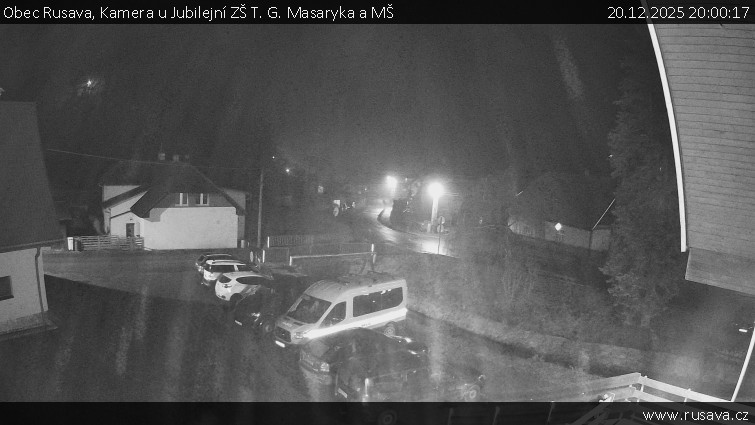 Obec Rusava - Kamera u Jubilejní ZŠ T. G. Masaryka a MŠ - 20.12.2025 v 20:00