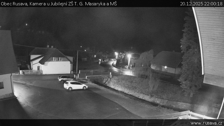 Obec Rusava - Kamera u Jubilejní ZŠ T. G. Masaryka a MŠ - 20.12.2025 v 22:00