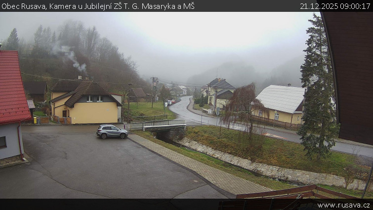 Obec Rusava - Kamera u Jubilejní ZŠ T. G. Masaryka a MŠ - 21.12.2025 v 09:00
