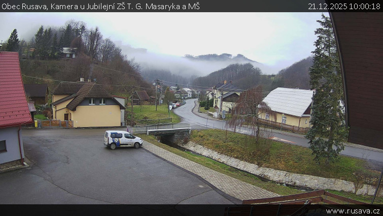 Obec Rusava - Kamera u Jubilejní ZŠ T. G. Masaryka a MŠ - 21.12.2025 v 10:00
