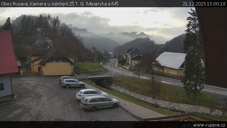 Obec Rusava - Kamera u Jubilejní ZŠ T. G. Masaryka a MŠ - 21.12.2025 v 15:00