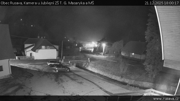 Obec Rusava - Kamera u Jubilejní ZŠ T. G. Masaryka a MŠ - 21.12.2025 v 18:00