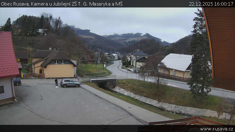 Obec Rusava - Kamera u Jubilejní ZŠ T. G. Masaryka a MŠ - 22.12.2025 v 16:00