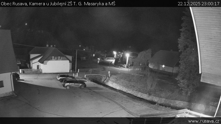 Obec Rusava - Kamera u Jubilejní ZŠ T. G. Masaryka a MŠ - 22.12.2025 v 23:00