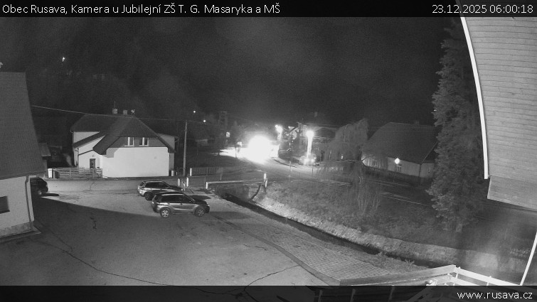 Obec Rusava - Kamera u Jubilejní ZŠ T. G. Masaryka a MŠ - 23.12.2025 v 06:00