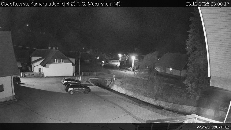 Obec Rusava - Kamera u Jubilejní ZŠ T. G. Masaryka a MŠ - 23.12.2025 v 23:00