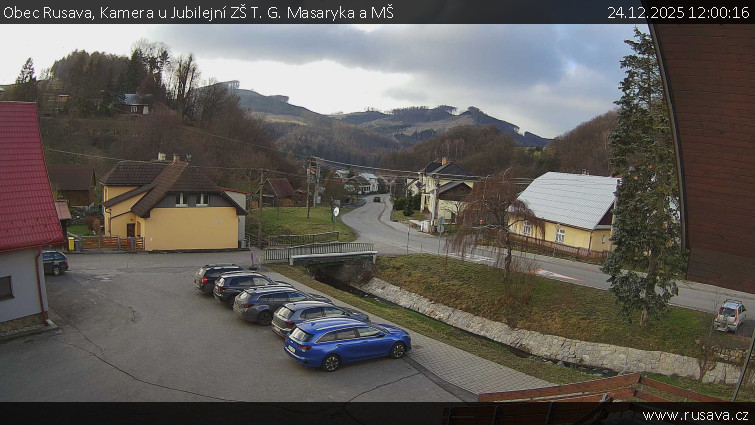 Obec Rusava - Kamera u Jubilejní ZŠ T. G. Masaryka a MŠ - 24.12.2025 v 12:00