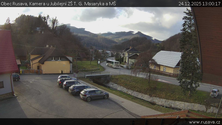 Obec Rusava - Kamera u Jubilejní ZŠ T. G. Masaryka a MŠ - 24.12.2025 v 13:00
