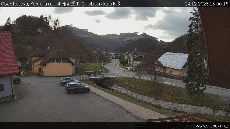 Obec Rusava - Kamera u Jubilejní ZŠ T. G. Masaryka a MŠ - 24.12.2025 v 16:00