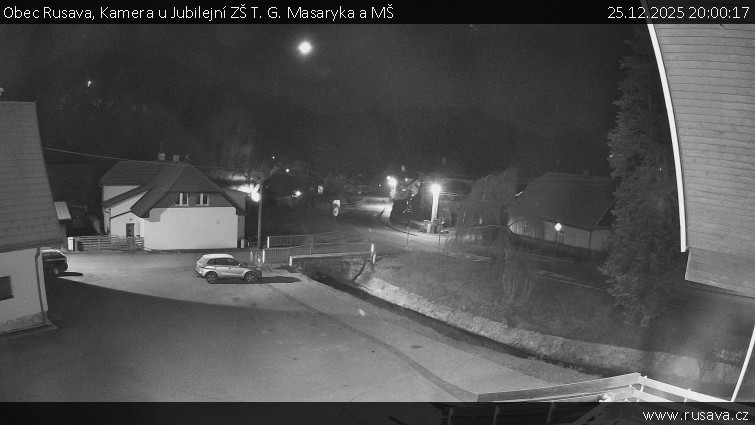 Obec Rusava - Kamera u Jubilejní ZŠ T. G. Masaryka a MŠ - 25.12.2025 v 20:00