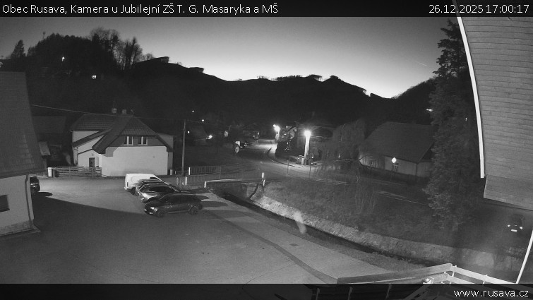 Obec Rusava - Kamera u Jubilejní ZŠ T. G. Masaryka a MŠ - 26.12.2025 v 17:00