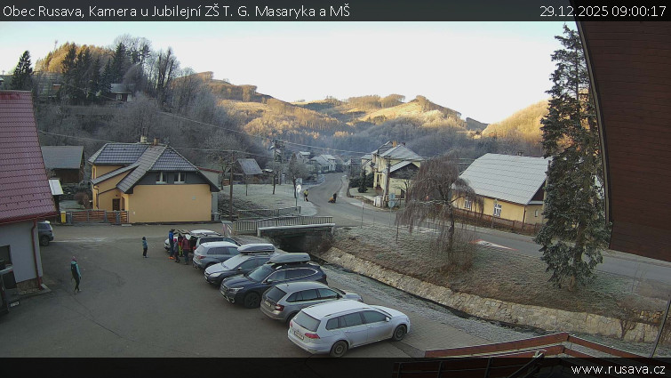 Obec Rusava - Kamera u Jubilejní ZŠ T. G. Masaryka a MŠ - 29.12.2025 v 09:00