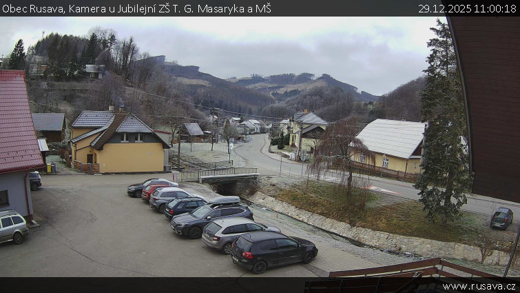 Obec Rusava - Kamera u Jubilejní ZŠ T. G. Masaryka a MŠ - 29.12.2025 v 11:00