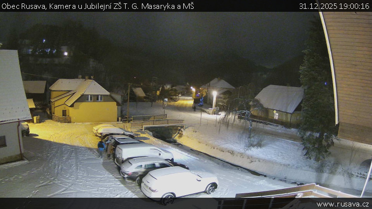 Obec Rusava - Kamera u Jubilejní ZŠ T. G. Masaryka a MŠ - 31.12.2025 v 19:00