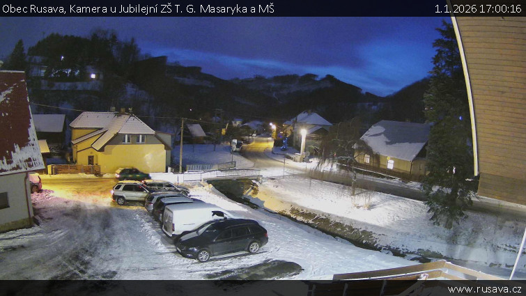 Obec Rusava - Kamera u Jubilejní ZŠ T. G. Masaryka a MŠ - 1.1.2026 v 17:00