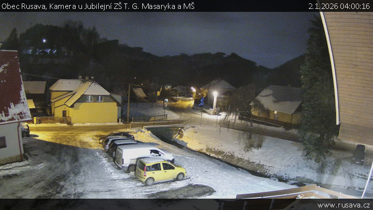 Obec Rusava - Kamera u Jubilejní ZŠ T. G. Masaryka a MŠ - 2.1.2026 v 04:00