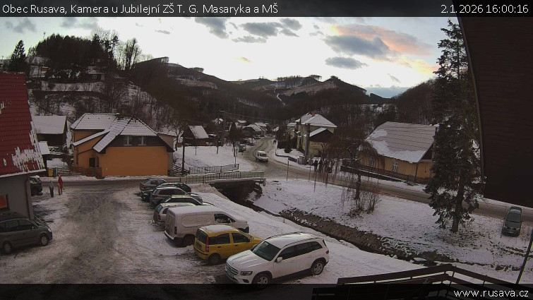 Obec Rusava - Kamera u Jubilejní ZŠ T. G. Masaryka a MŠ - 2.1.2026 v 16:00