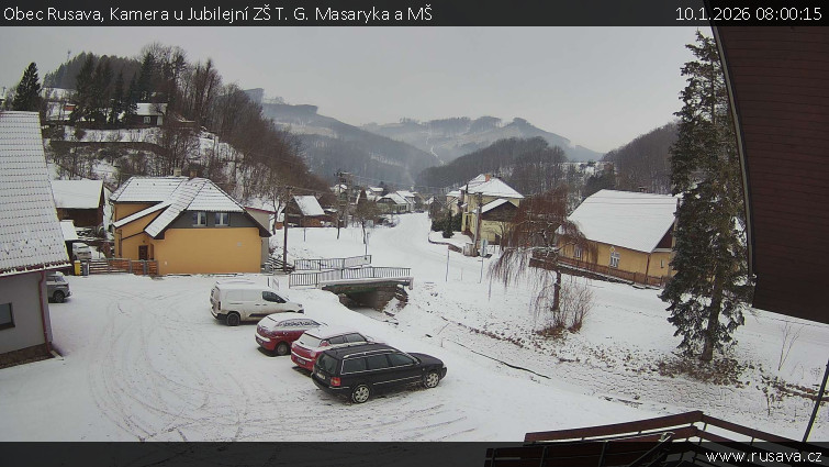 Obec Rusava - Kamera u Jubilejní ZŠ T. G. Masaryka a MŠ - 10.1.2026 v 08:00