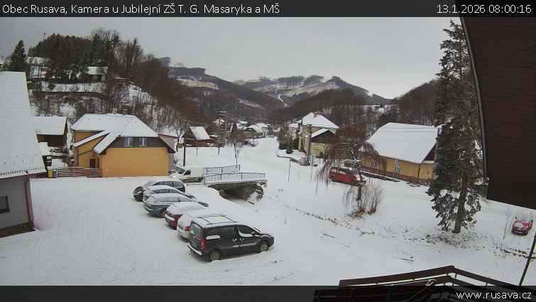 Obec Rusava - Kamera u Jubilejní ZŠ T. G. Masaryka a MŠ - 13.1.2026 v 08:00