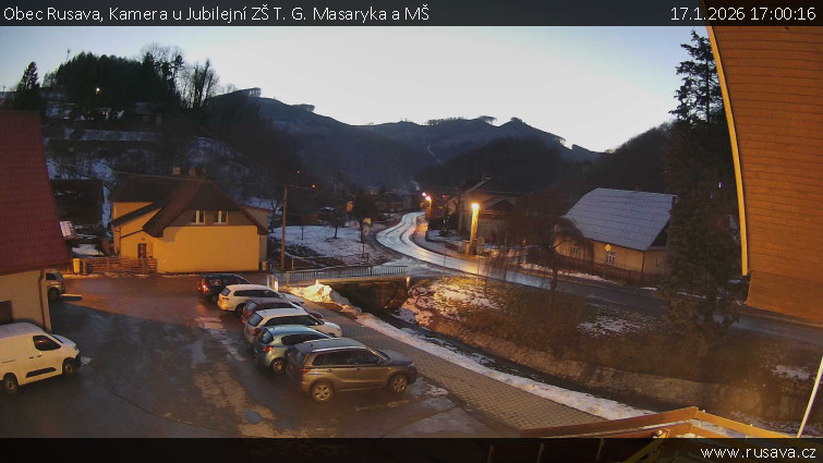 Obec Rusava - Kamera u Jubilejní ZŠ T. G. Masaryka a MŠ - 17.1.2026 v 17:00