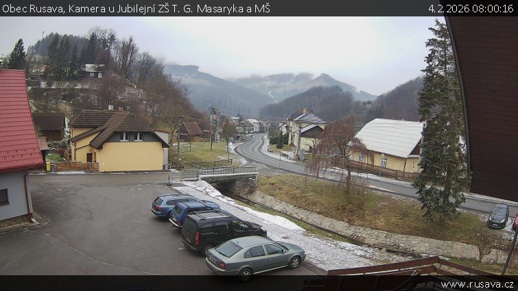 Obec Rusava - Kamera u Jubilejní ZŠ T. G. Masaryka a MŠ - 4.2.2026 v 08:00