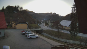 Obec Rusava - Kamera u Jubilejní ZŠ T. G. Masaryka a MŠ - 6.3.2026 v 17:00