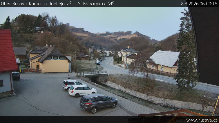 Obec Rusava - Kamera u Jubilejní ZŠ T. G. Masaryka a MŠ - 8.3.2026 v 06:00