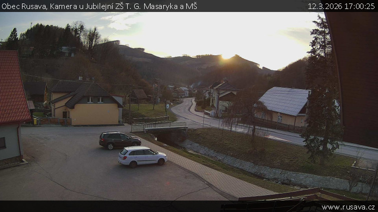Obec Rusava - Kamera u Jubilejní ZŠ T. G. Masaryka a MŠ - 12.3.2026 v 17:00