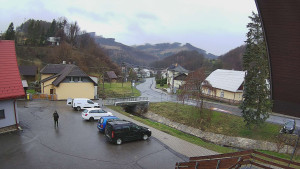 Obec Rusava - Kamera u Jubilejní ZŠ T. G. Masaryka a MŠ - 17.3.2026 v 08:00