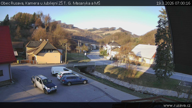 Obec Rusava - Kamera u Jubilejní ZŠ T. G. Masaryka a MŠ - 19.3.2026 v 07:00
