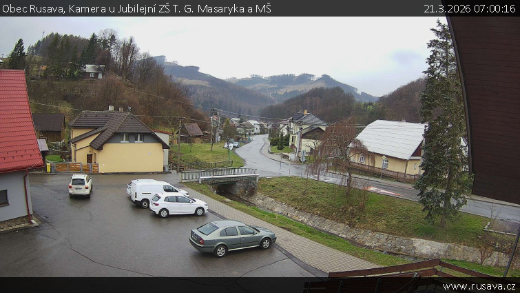 Obec Rusava - Kamera u Jubilejní ZŠ T. G. Masaryka a MŠ - 21.3.2026 v 07:00