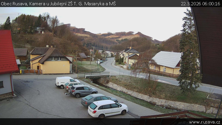 Obec Rusava - Kamera u Jubilejní ZŠ T. G. Masaryka a MŠ - 22.3.2026 v 06:00