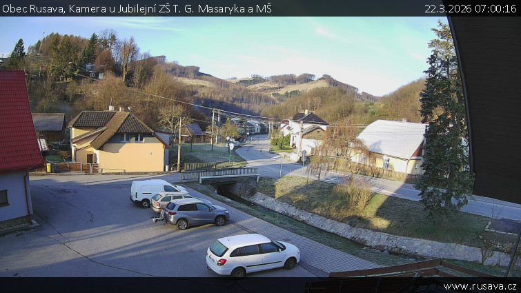 Obec Rusava - Kamera u Jubilejní ZŠ T. G. Masaryka a MŠ - 22.3.2026 v 07:00