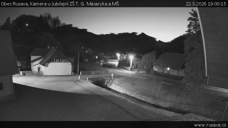 Obec Rusava - Kamera u Jubilejní ZŠ T. G. Masaryka a MŠ - 22.3.2026 v 19:00