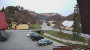 Obec Rusava - Kamera u Jubilejní ZŠ T. G. Masaryka a MŠ - 25.3.2026 v 06:00