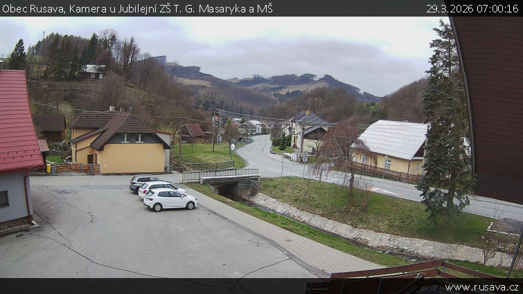 Obec Rusava - Kamera u Jubilejní ZŠ T. G. Masaryka a MŠ - 29.3.2026 v 07:00