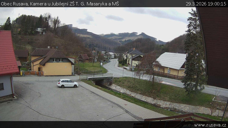 Obec Rusava - Kamera u Jubilejní ZŠ T. G. Masaryka a MŠ - 29.3.2026 v 19:00