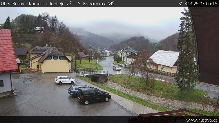 Obec Rusava - Kamera u Jubilejní ZŠ T. G. Masaryka a MŠ - 31.3.2026 v 07:00